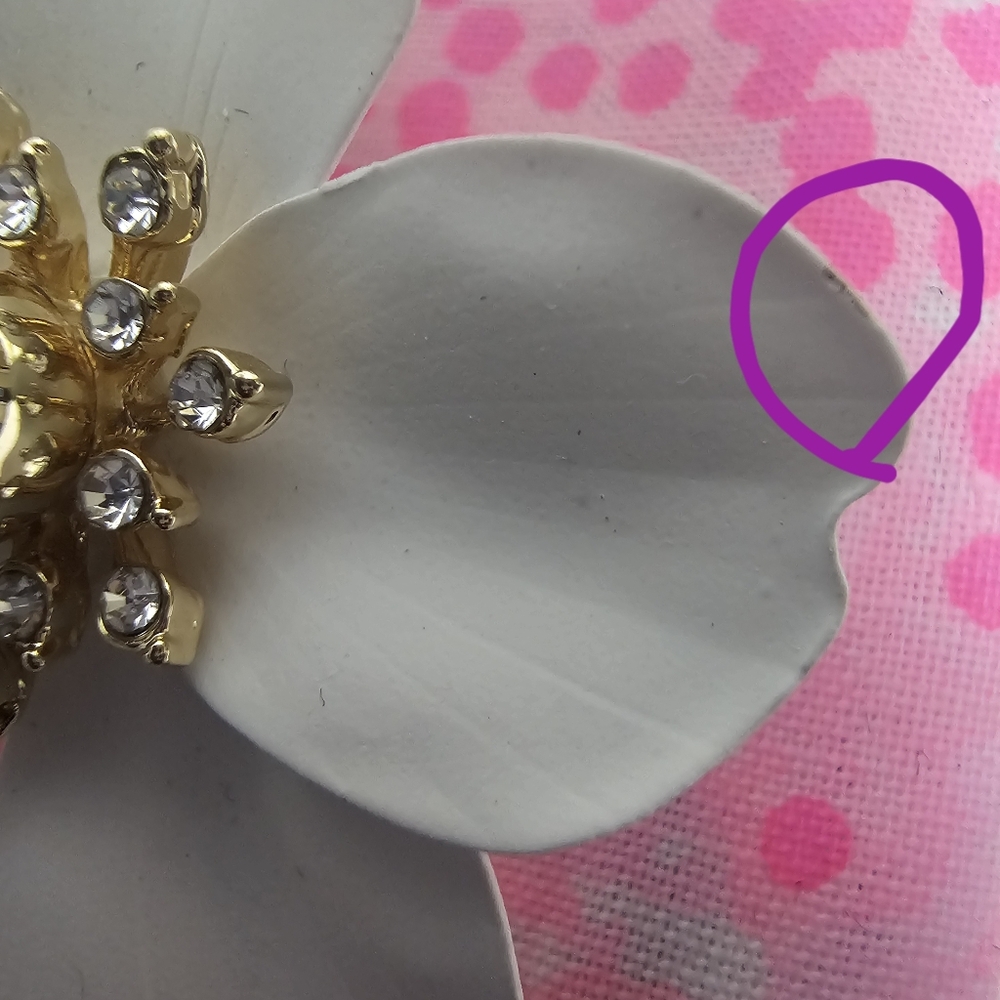 Lilly Pulitzer White Floral Earrings - Picture 5 of 5